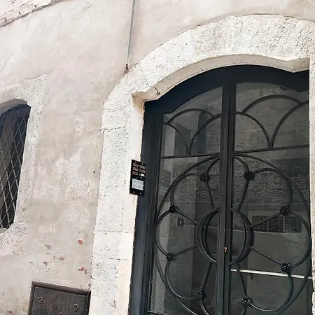 Dimora Mastrolillo *